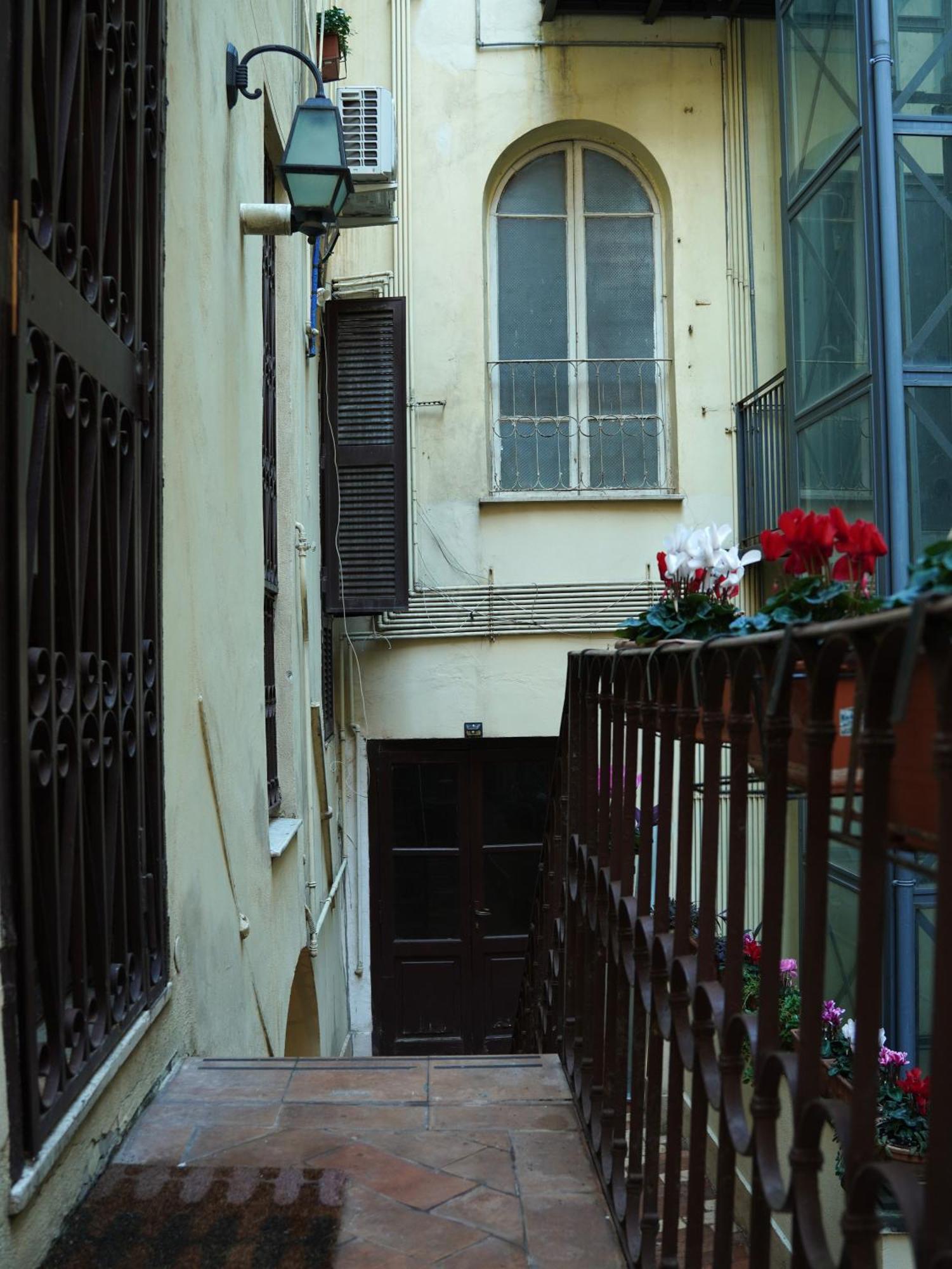 Apartment Charming In Termini Rom