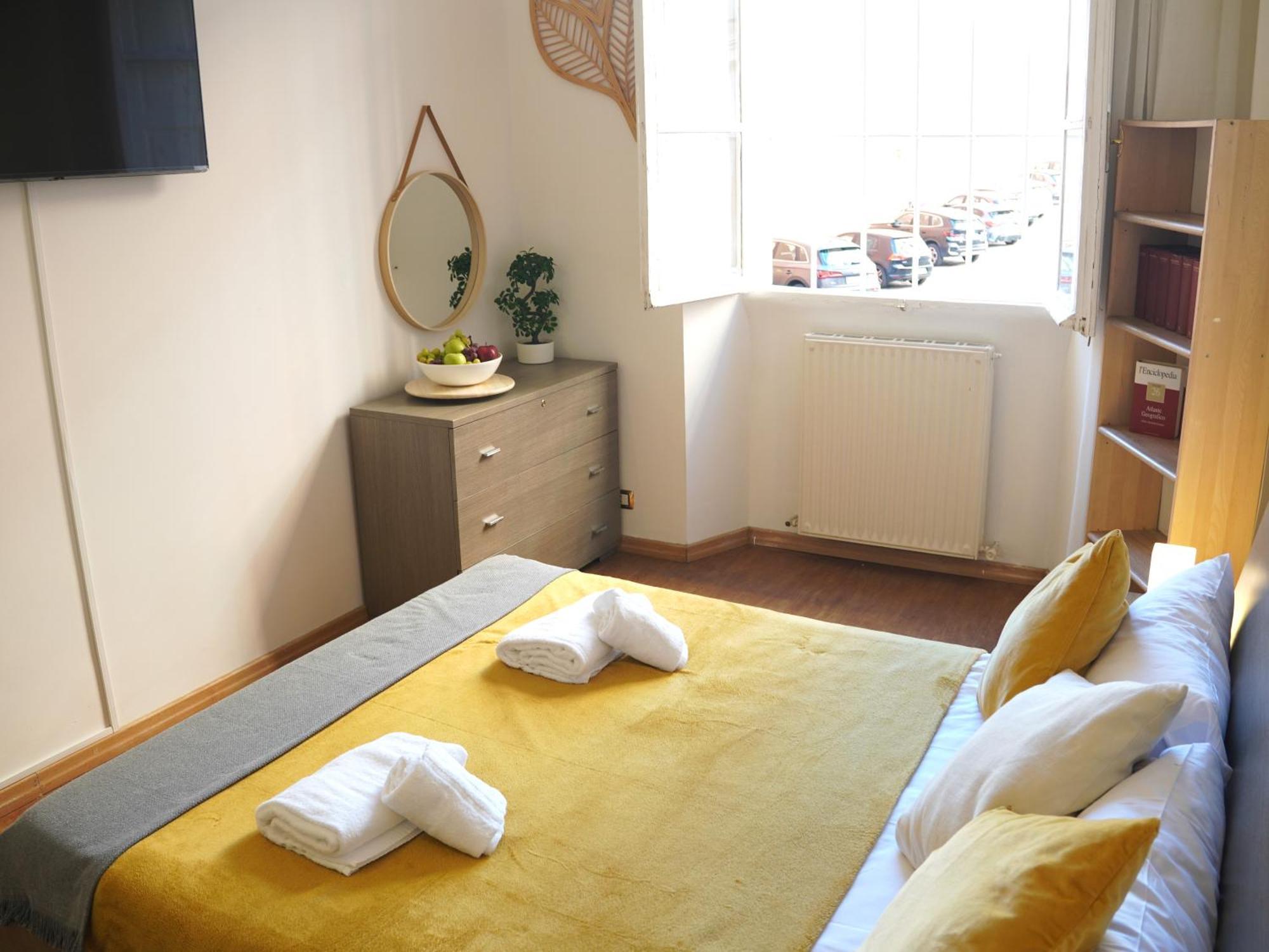 Charming In Termini * Rom