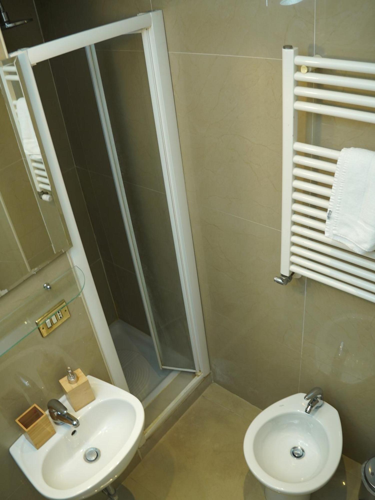 Apartment Charming In Termini Rom