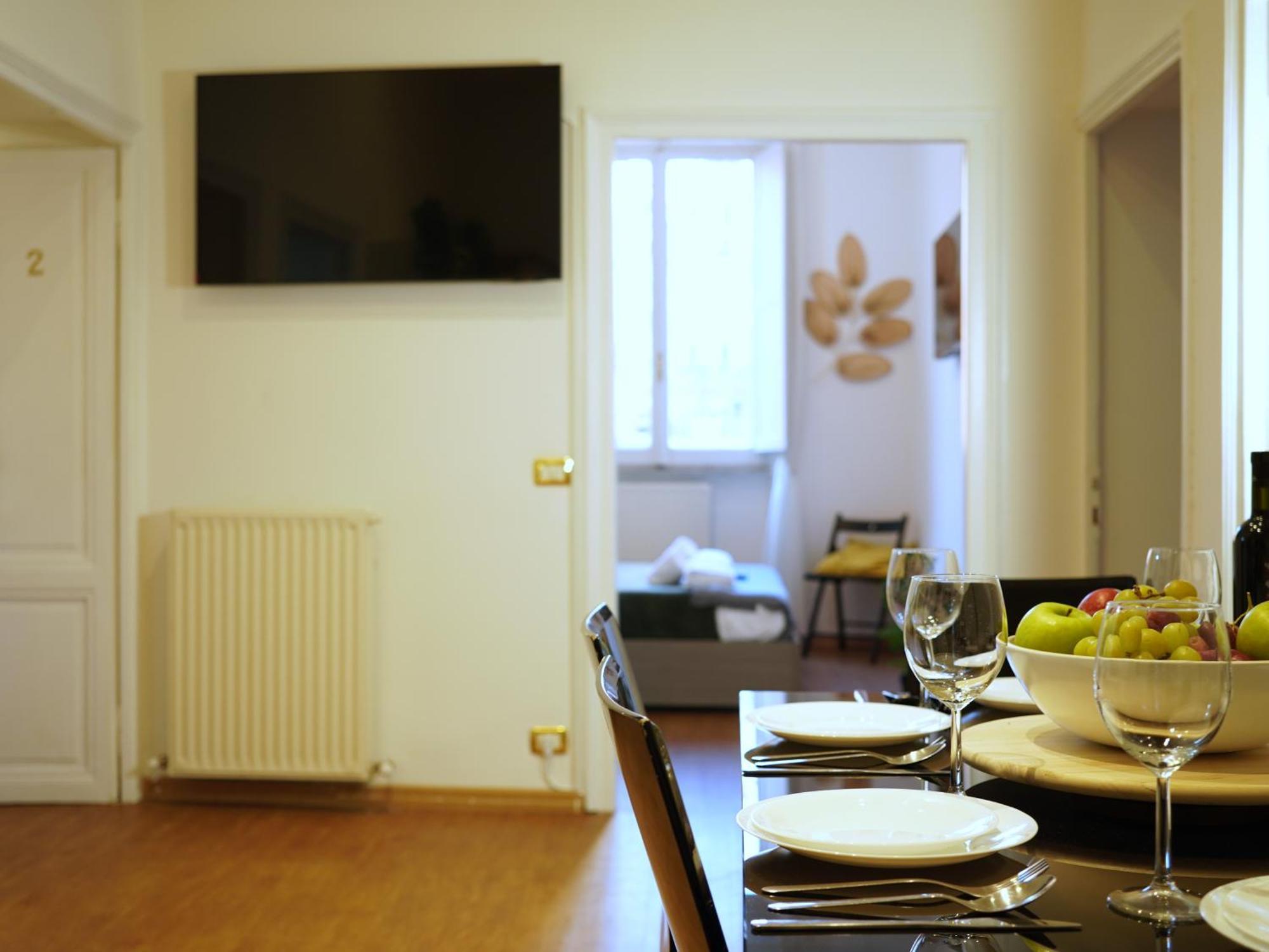 Charming In Termini Apartment Rom